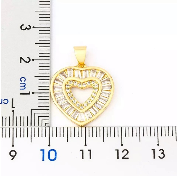 Gorgeous Gold Heart Necklace - Picture 5 of 5